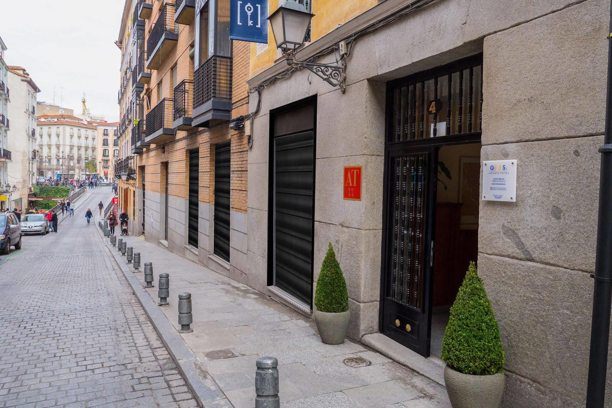 Oriente Suites Madrid Exterior foto